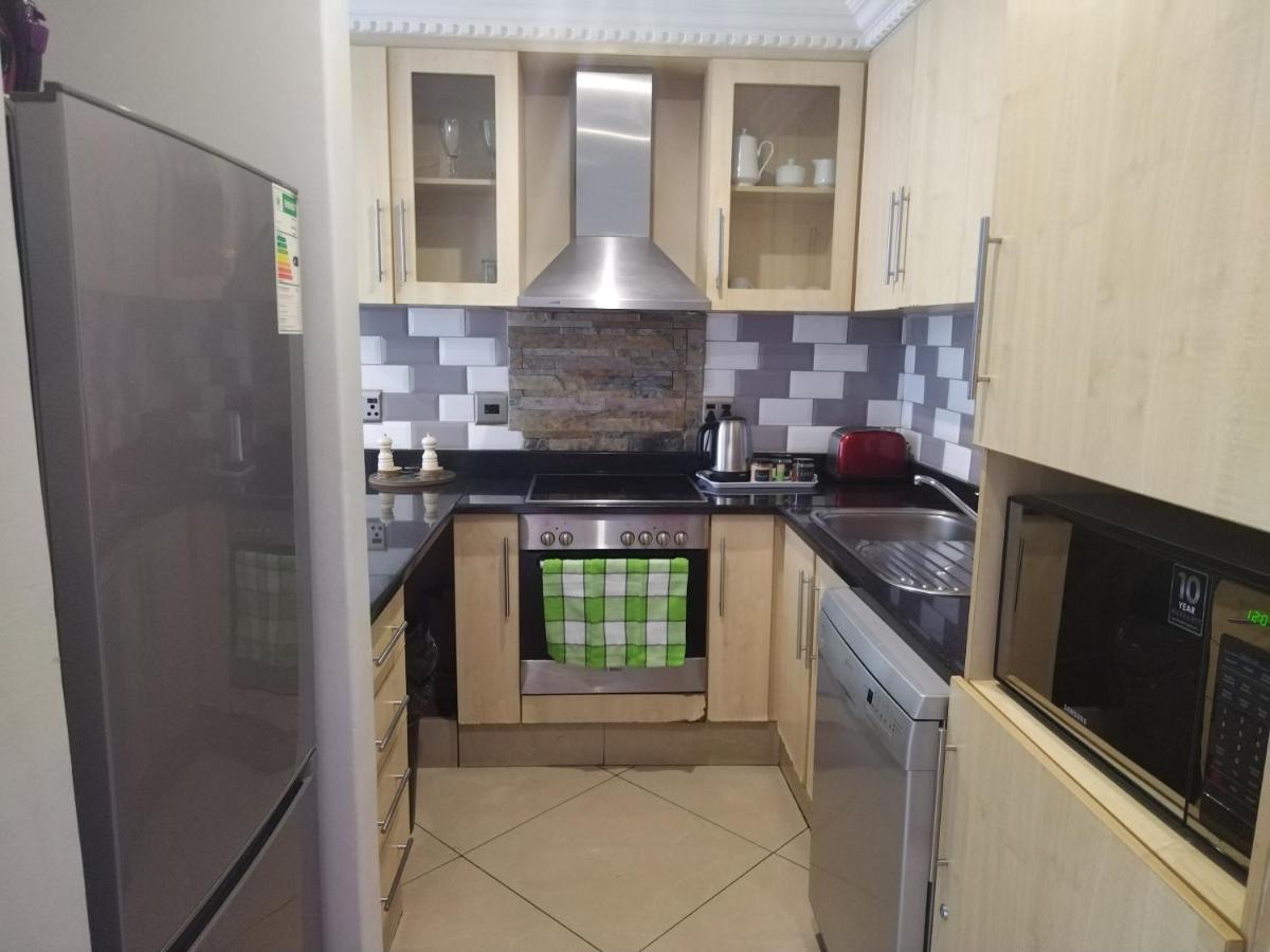 Apartment Sails Luxury 1 Bedroom Durban